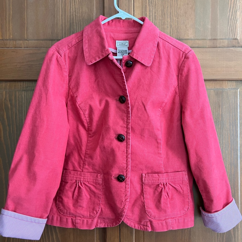 LL Bean corduroy blazer with striped piping and turned cuffs. Classic preppy.